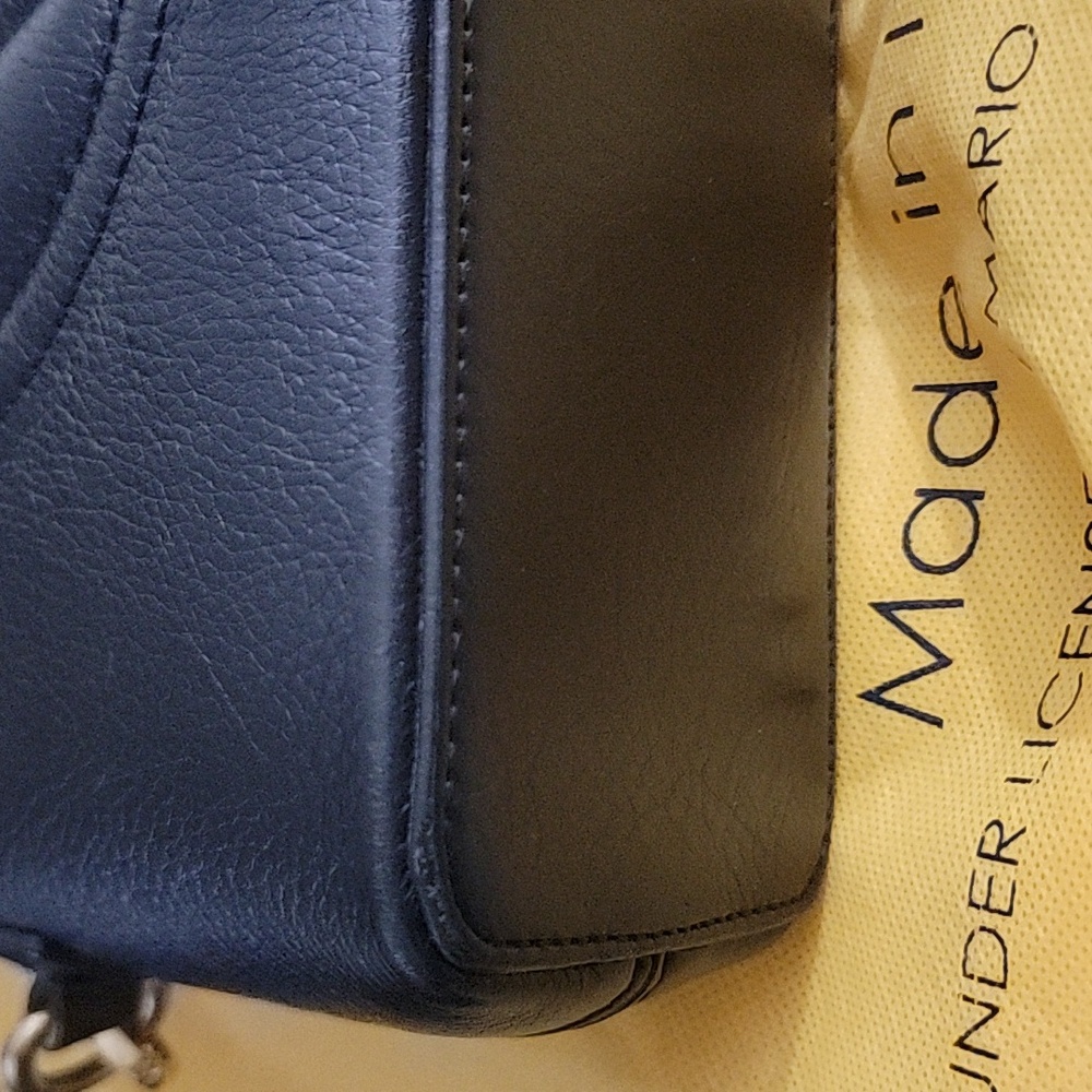 Valentino By Mario Valentino Black Crossbody Bag Great For‎ Everyday Use - Picture 11 of 16
